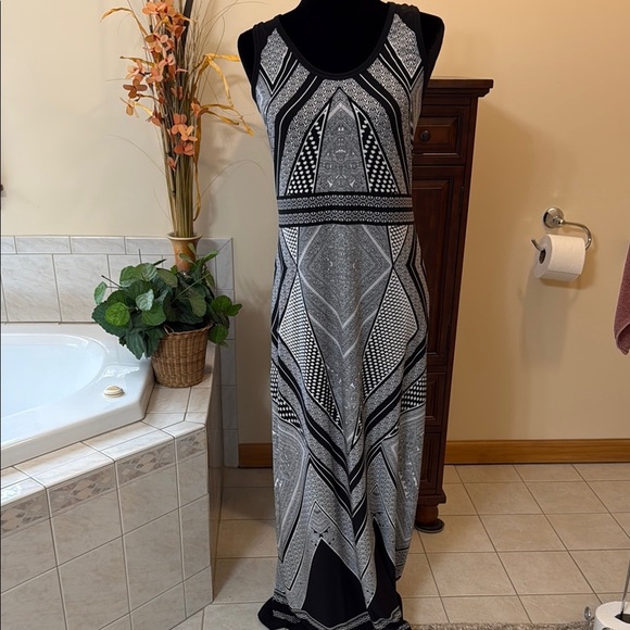 Calvin Klein Black and Gray Asymmetrical Maxi Dress- size 6 - Picture 1 of 4